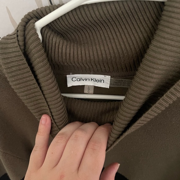 Calvin Klein Asymmetrical Color Block Turtleneck Long Sleeve Sweater - Picture 3 of 3